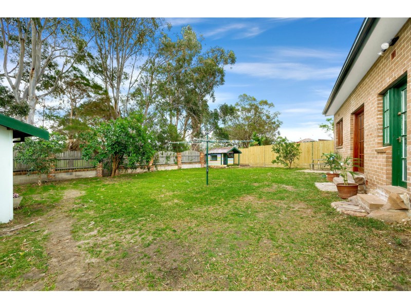 9 Birriwa Avenue, Belfield NSW 2191