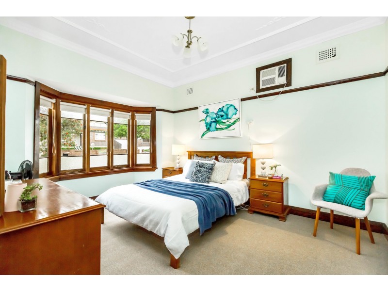 9 Birriwa Avenue, Belfield NSW 2191