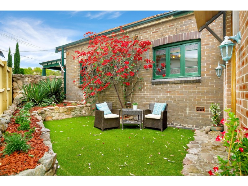 9 Birriwa Avenue, Belfield NSW 2191