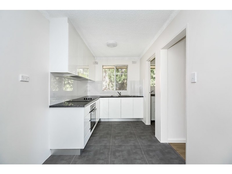 4/64 Sackville St, Fairfield NSW 2165