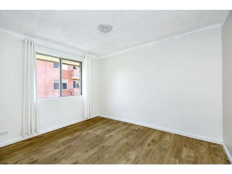 4/64 Sackville St, Fairfield NSW 2165