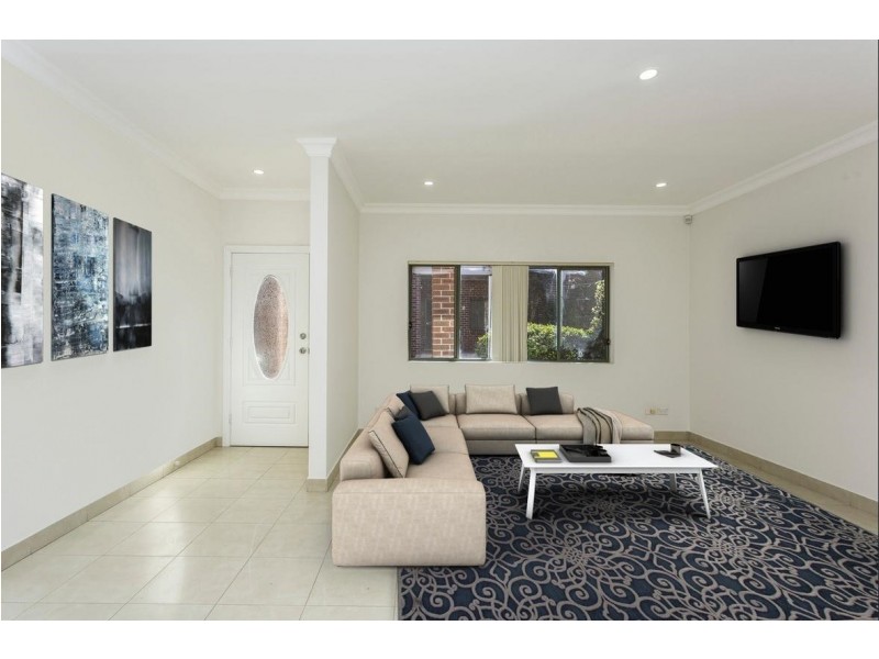 7/42-44 Napoleon Road, Greenacre NSW 2190