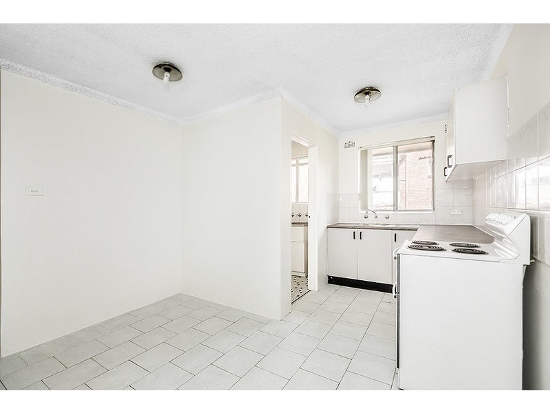6/64 Sackville Street, Fairfield NSW 2165