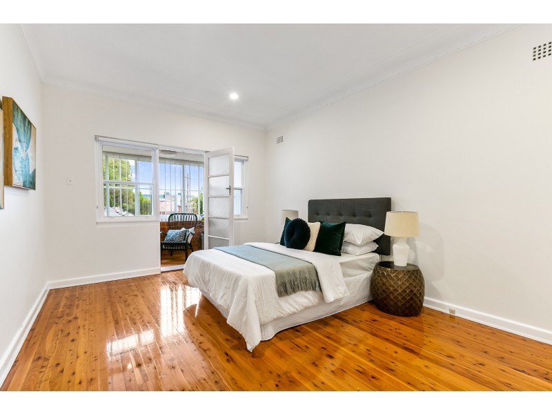 68 Caroline Street, Kingsgrove NSW 2208