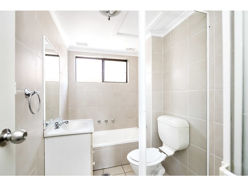 2/34-36 Castlereagh Street, Liverpool NSW 2170