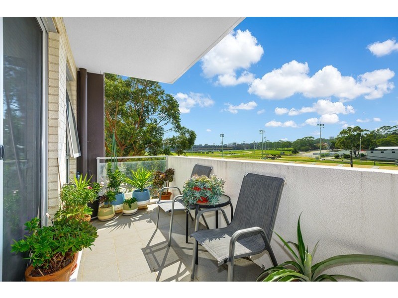 203/8 Broughton Street, Canterbury NSW 2193