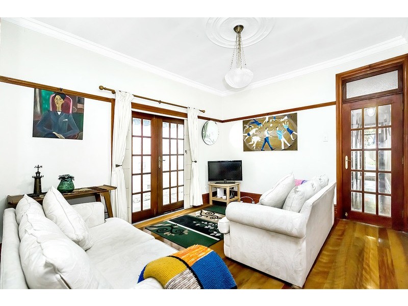 6 Neville Street, Marrickville NSW 2204