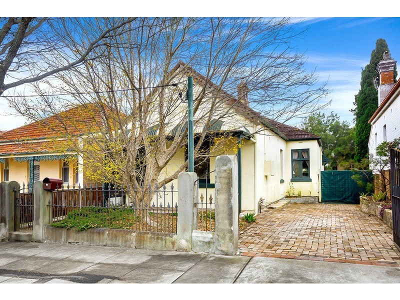 18 Grove Street, Marrickville NSW 2204