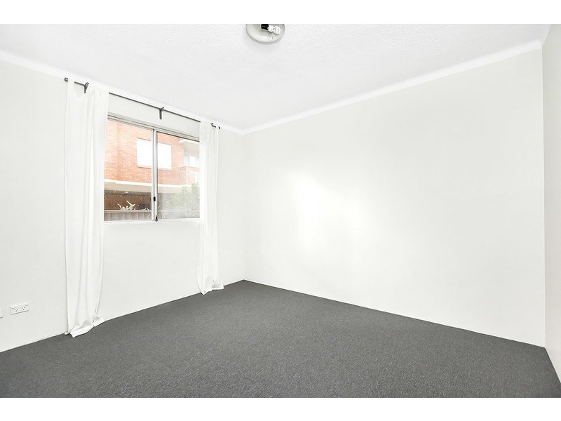 1/64 Sackville Street, Fairfield NSW 2165