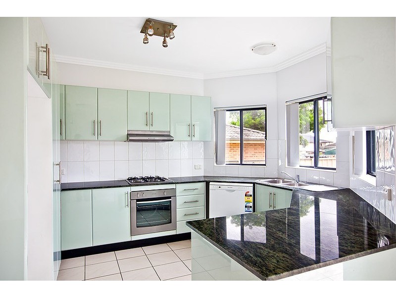 7 Pandora Street, Greenacre NSW 2190