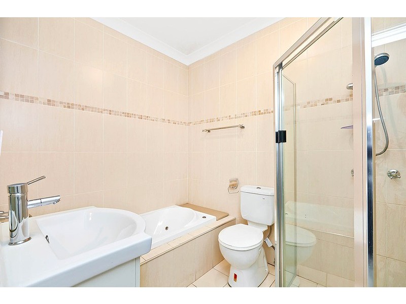 7 Pandora Street, Greenacre NSW 2190