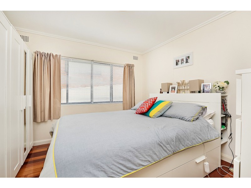 2/30 Glen Street, Marrickville NSW 2204