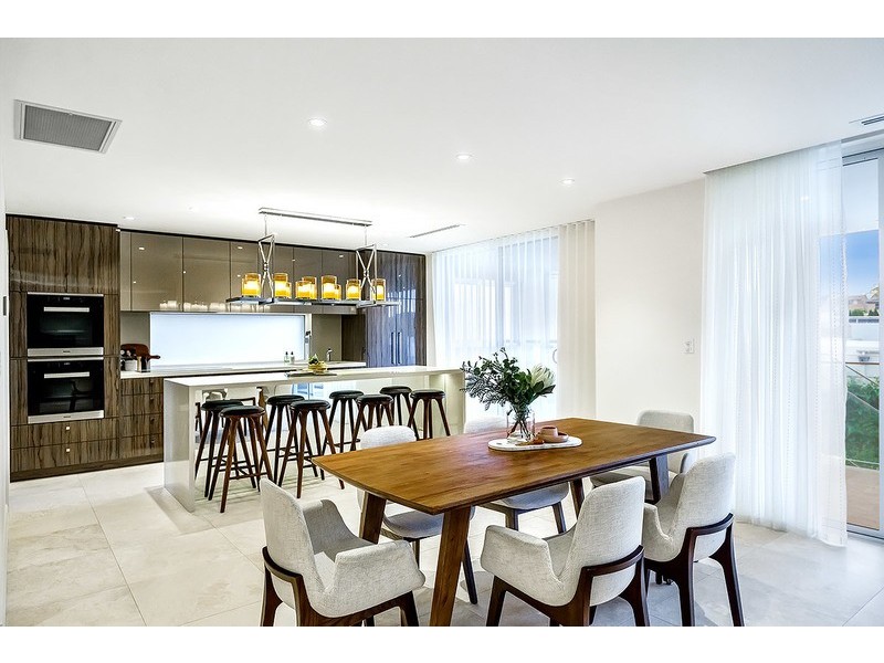 9 Kitchener Avenue, Earlwood NSW 2206