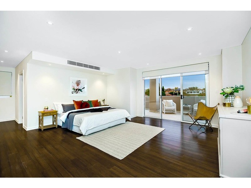 9 Kitchener Avenue, Earlwood NSW 2206