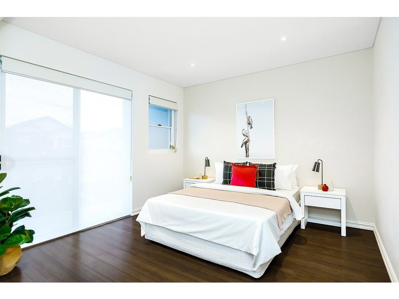 9 Kitchener Avenue, Earlwood NSW 2206