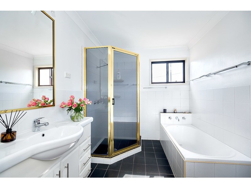 54 Wyatt Avenue, Regents Park NSW 2143