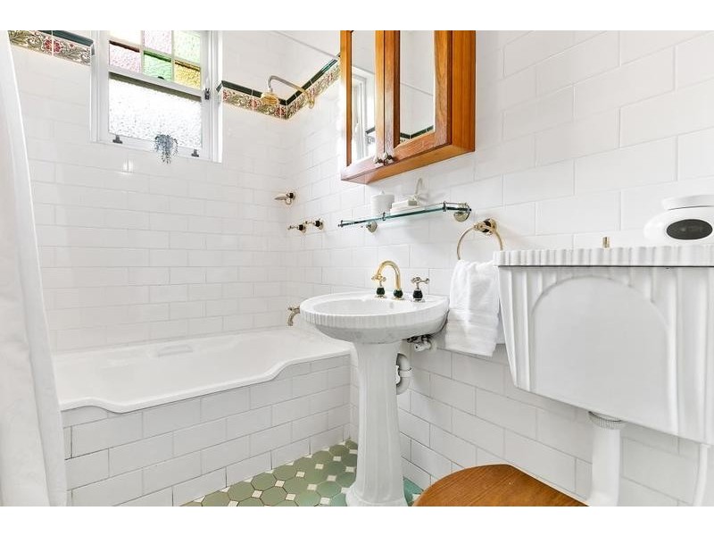 5 Service Avenue, Ashfield NSW 2131