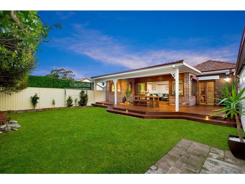 6 Wynnstay Avenue, Enfield NSW 2136