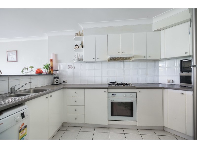 201/10 Wentworth Drive, Liberty Grove NSW 2138