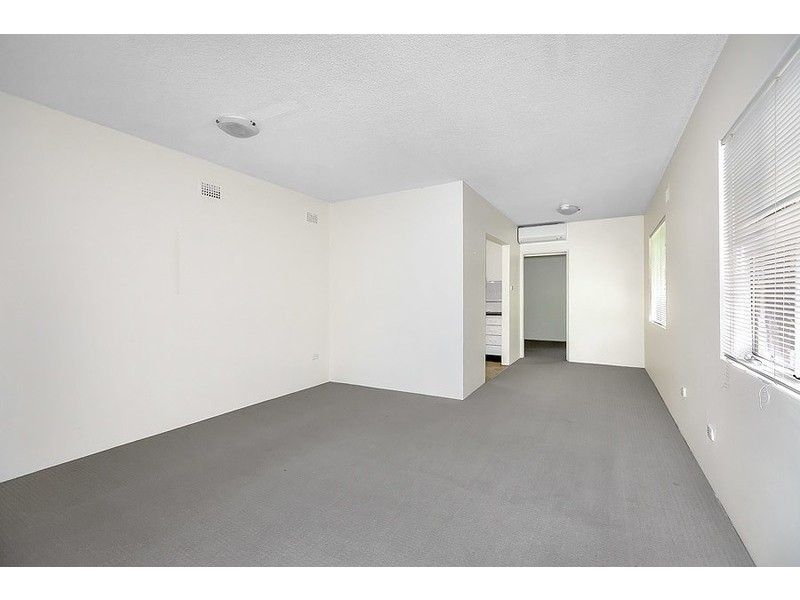 2/17A Victoria Avene, Concord West NSW 2138