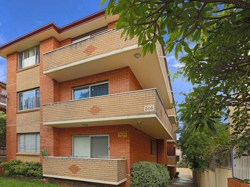 2/304-306 Livingstone Road, Marrickville NSW 2204