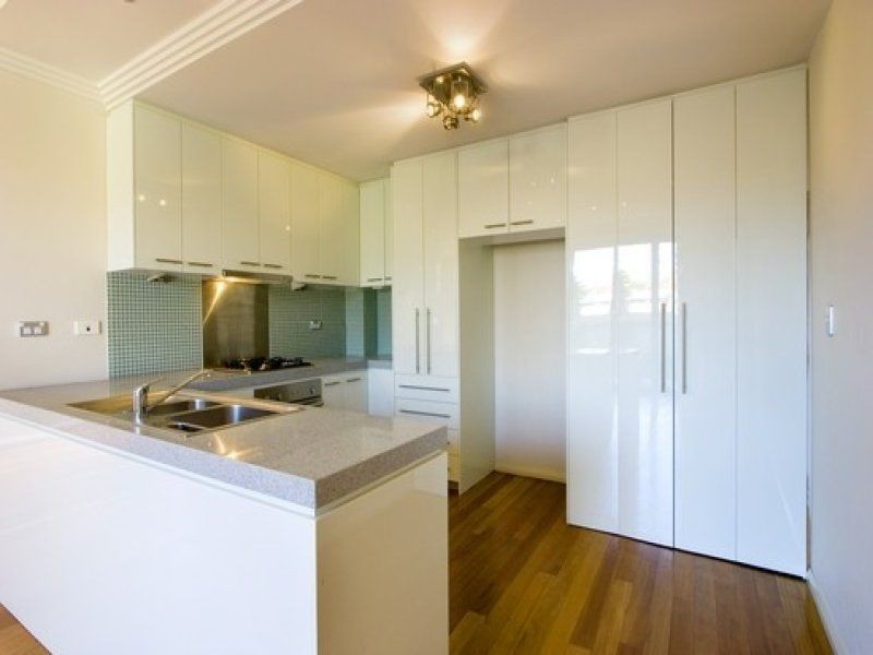 16 Farrow Lane, Tempe NSW 2044