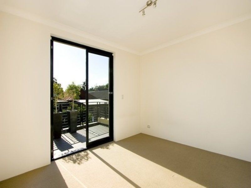 16 Farrow Lane, Tempe NSW 2044