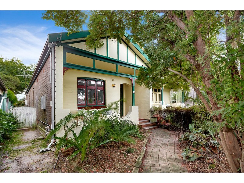 30 Foord Avenue, Hurlstone Park NSW 2193