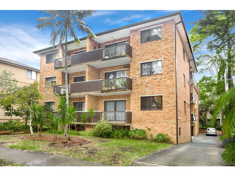 5/40 Hampton Court Road, Carlton NSW 2218