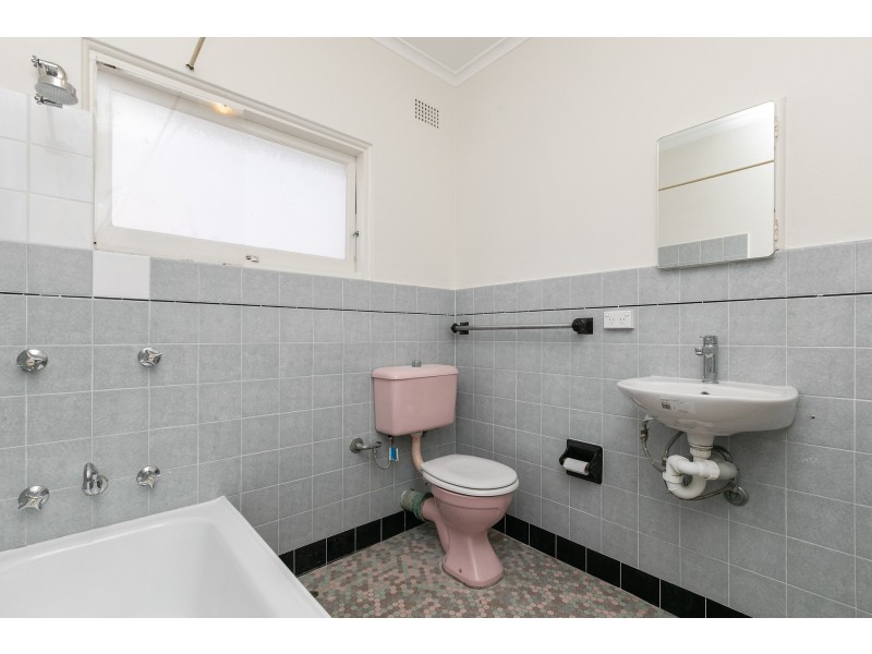 2/1 Benalla Avenue, Ashfield NSW 2131