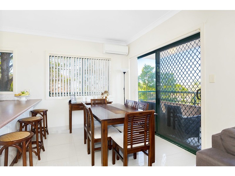 2/61 Tennyson Road, Greenacre NSW 2190