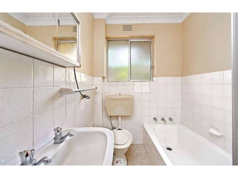 8/24 Hampstead Road, Homebush West NSW 2140