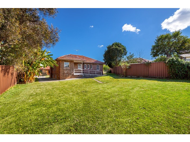 2 Macarthur Avenue, Strathfield NSW 2135
