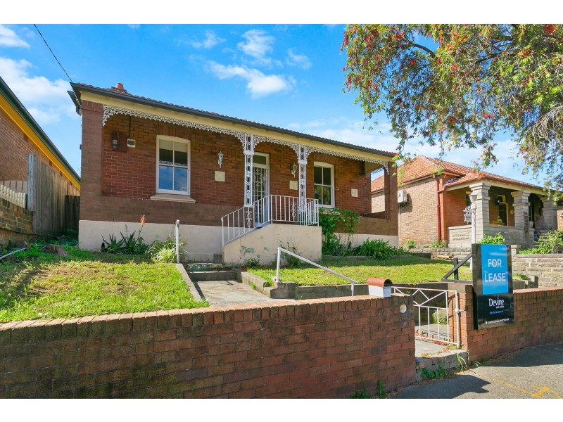 9 Tincombe Street, Canterbury NSW 2193