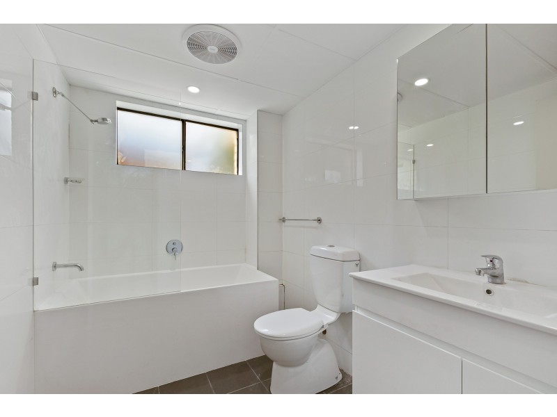 1/16 Central Avenue, Westmead NSW 2145