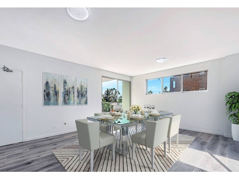 3/2 Benedict Court, Merrylands NSW 2160