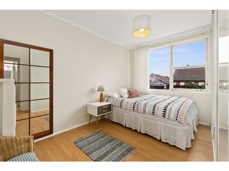 2/6 Esk Street, Marrickville NSW 2204