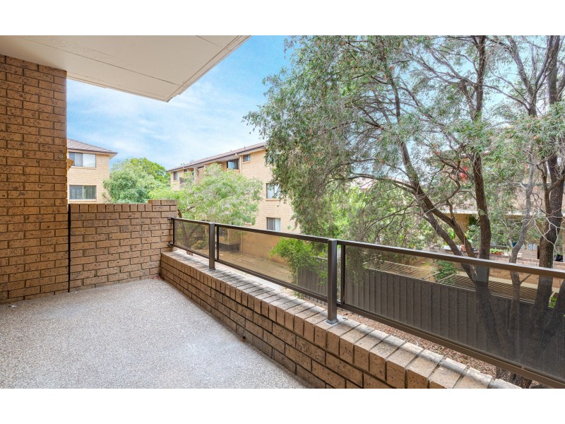 2/14-16 Central Ave, Westmead NSW 2145