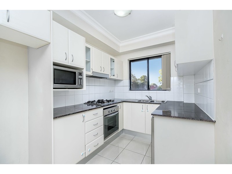 2/76-78 Courallie Avenue, Homebush West NSW 2140