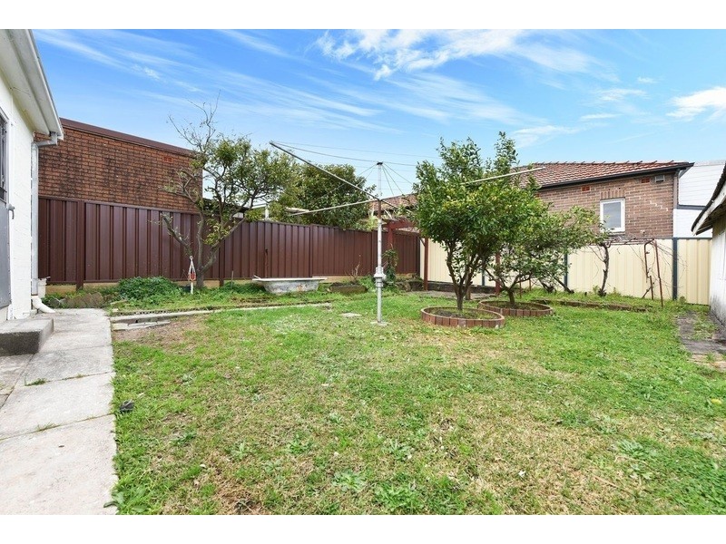 214 Bexley Road, Earlwood NSW 2206