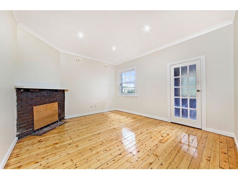 2/13 The Crescent, Homebush NSW 2140