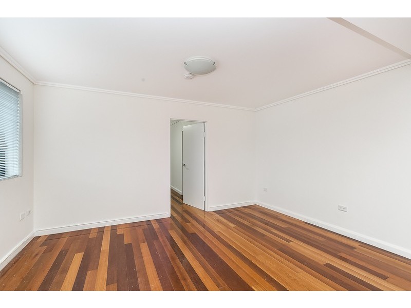 5/30 Glen Street, Marrickville NSW 2204