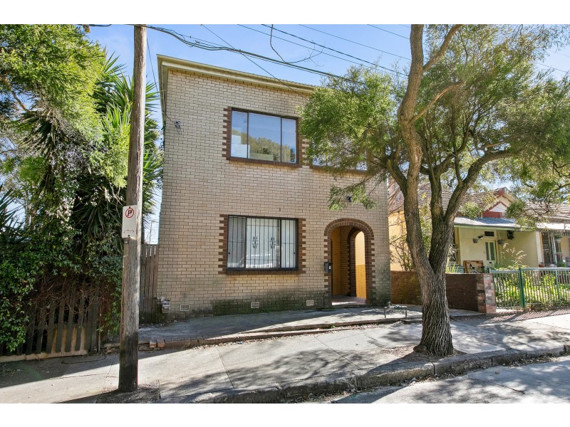 2/8 Wemyss Street, Enmore NSW 2042