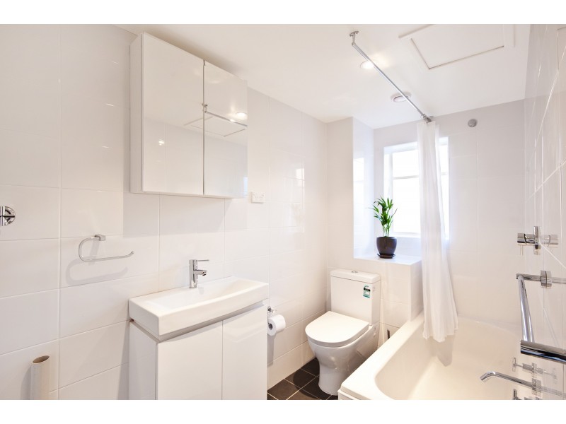 16/30 Ewart Street, Marrickville NSW 2204