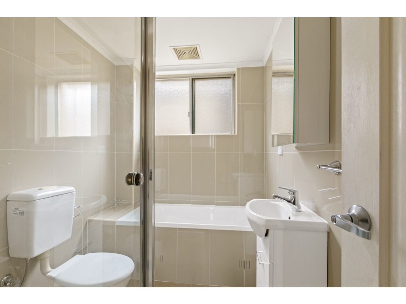 2/9 Bayley Street, Marrickville NSW 2204