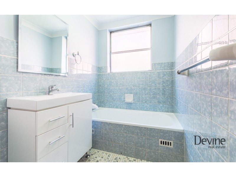 2/63 Warren Road, Marrickville NSW 2204