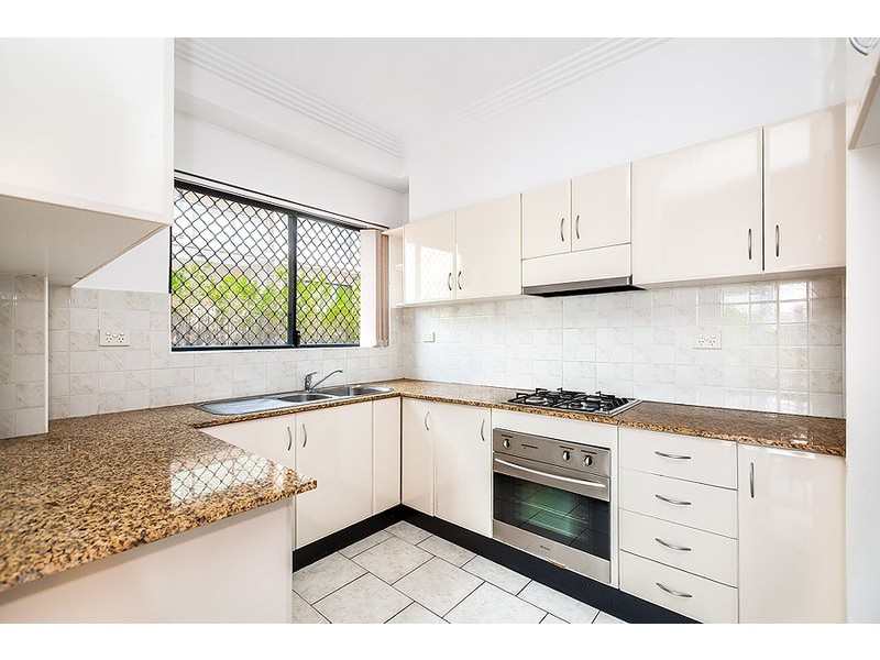 4/31 Gordon Street, Burwood NSW 2134