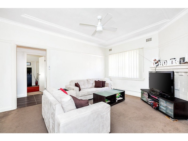 1 & 2/5 Knight Street, Homebush NSW 2140