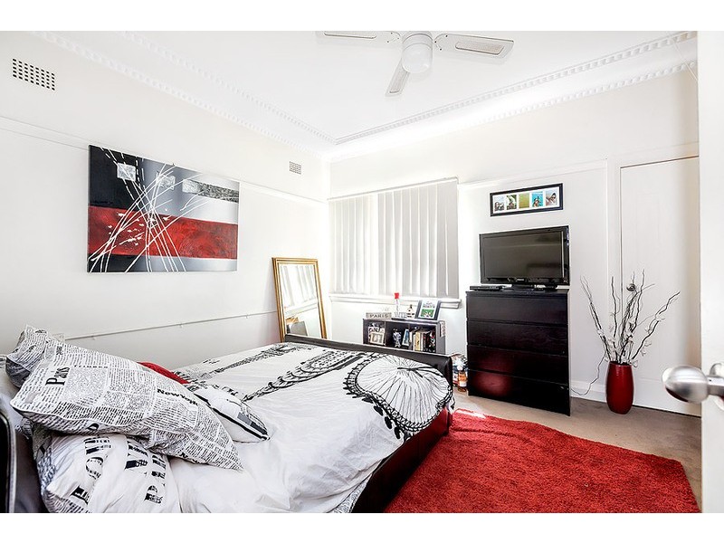 1 & 2/5 Knight Street, Homebush NSW 2140