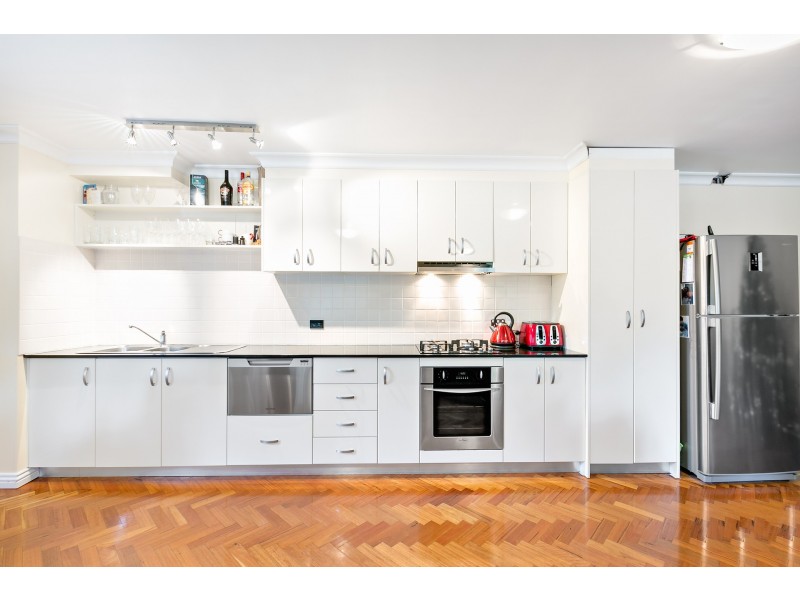 4/2-4 Sugarhouse Road, Canterbury NSW 2193